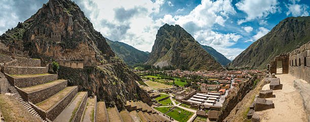 OLLANTAYTAMBO FORTRESS