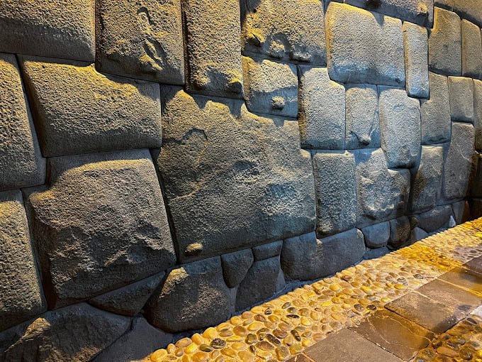 The 12- and 13-Angled Stone: A Mystery of Inca Architecture in Cusco