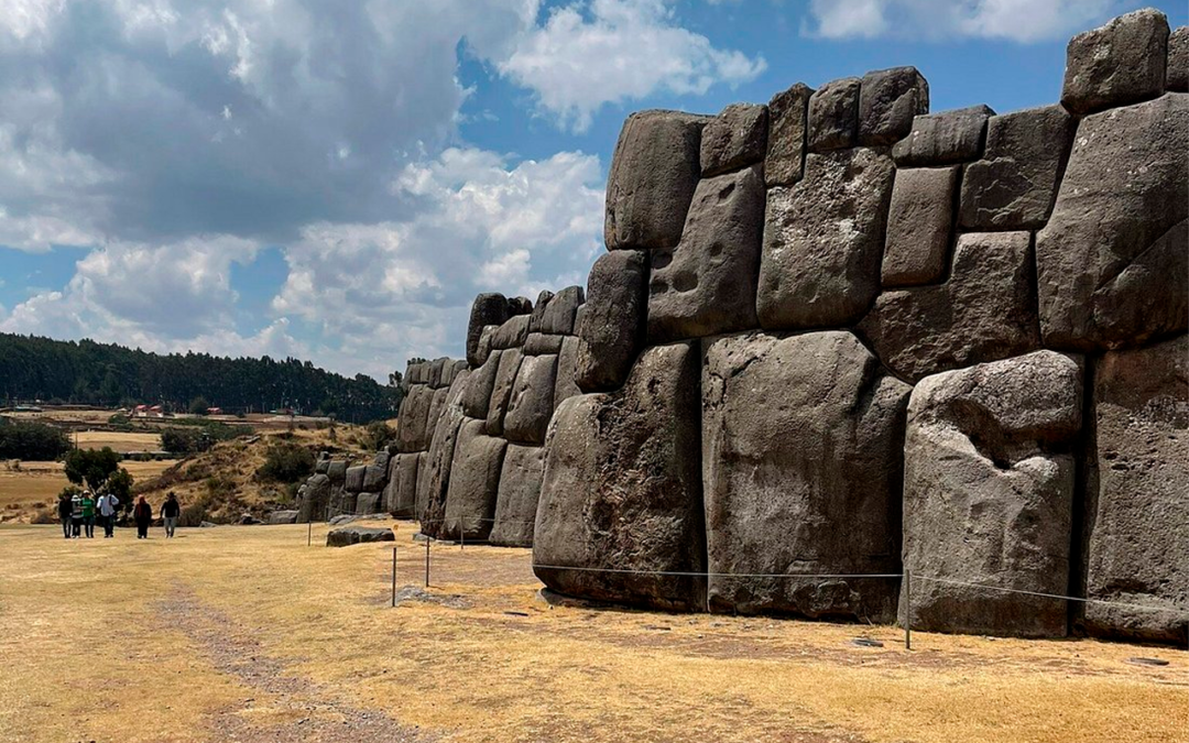 La Fortaleza de Sacsayhuaman: Un Misterio Inca en las Alturas de Cusco